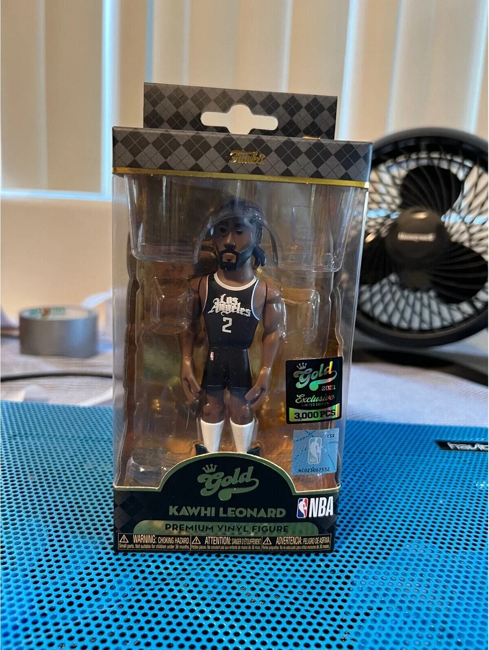 HOLLYWOOD EXCLUSIVE ONLY 3,000 PIECES Kawhi Leonard Funko Gold Clippers NBA #2